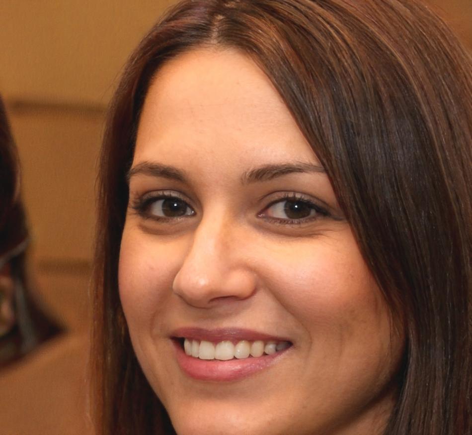 Retrato profesional de Marina Vega